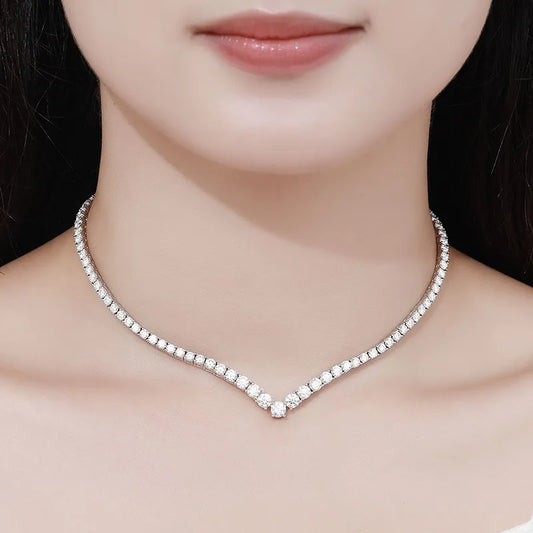 Valentina - Collier tennis style V moissanite