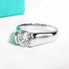 Angel - 2ct Unisex Moissanite Engagement Ring